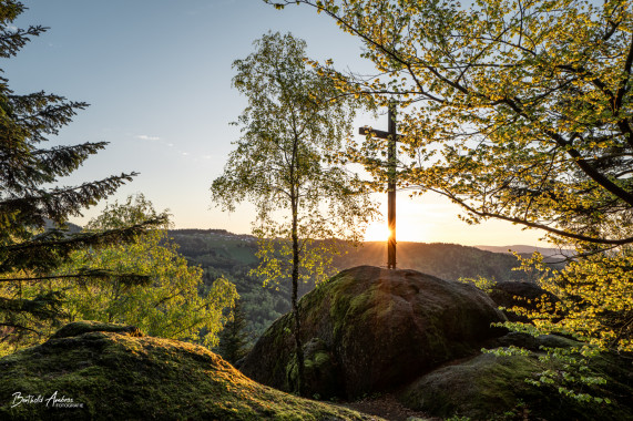 1238 Geislicher Stein im Sonnenlicht