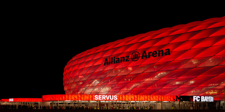 1413 Allianz Arena Servus